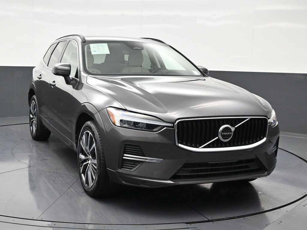 2022 Volvo XC60 Momentum
