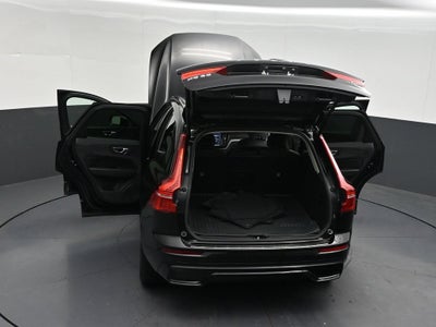 2024 Volvo XC60 Core Dark Theme