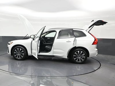 2024 Volvo XC60 B5 Core Dark Theme