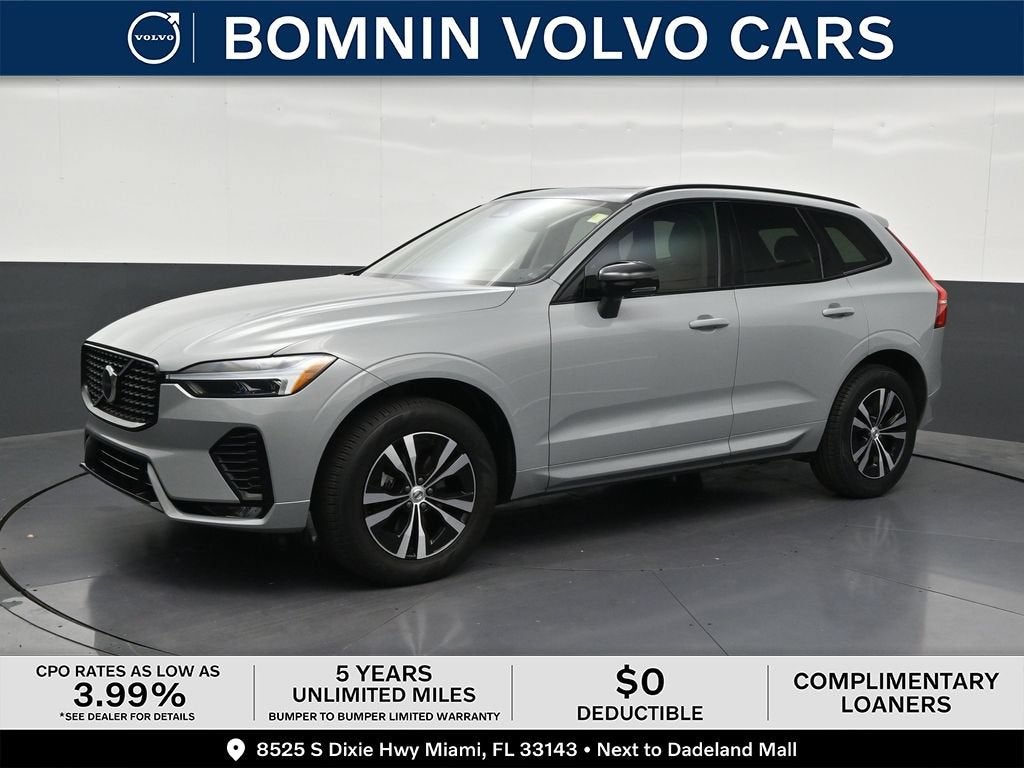 2024 Volvo XC60 Core Dark Theme