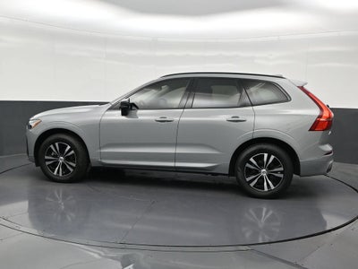 2024 Volvo XC60 B5 Core Dark Theme