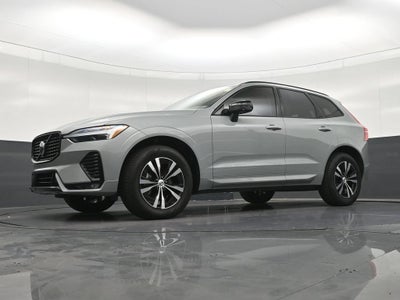 2024 Volvo XC60 B5 Core Dark Theme