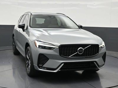 2024 Volvo XC60 B5 Core Dark Theme