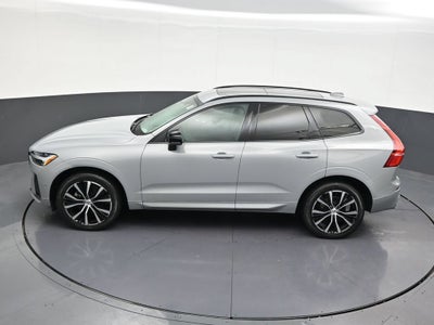 2024 Volvo XC60 Plus Dark Theme