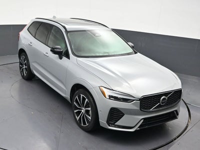 2024 Volvo XC60 Plus Dark Theme