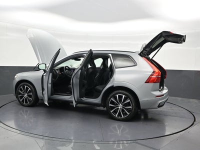 2024 Volvo XC60 Plus Dark Theme