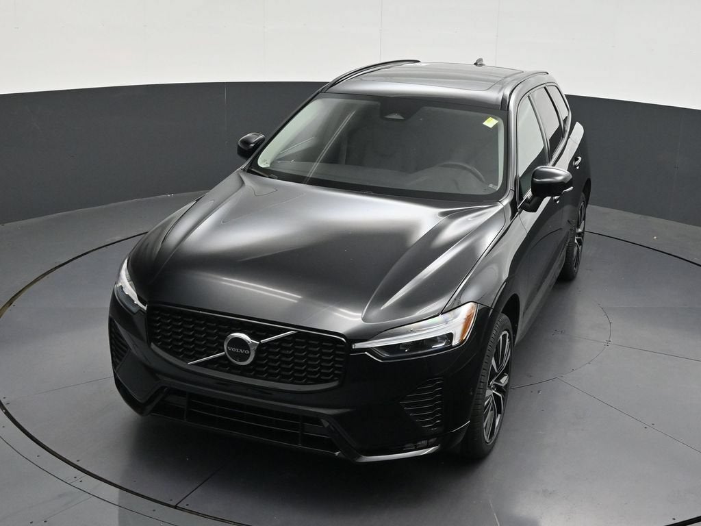 2024 Volvo XC60 B5 Plus Dark Theme