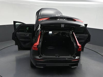 2024 Volvo XC60 B5 Plus Dark Theme