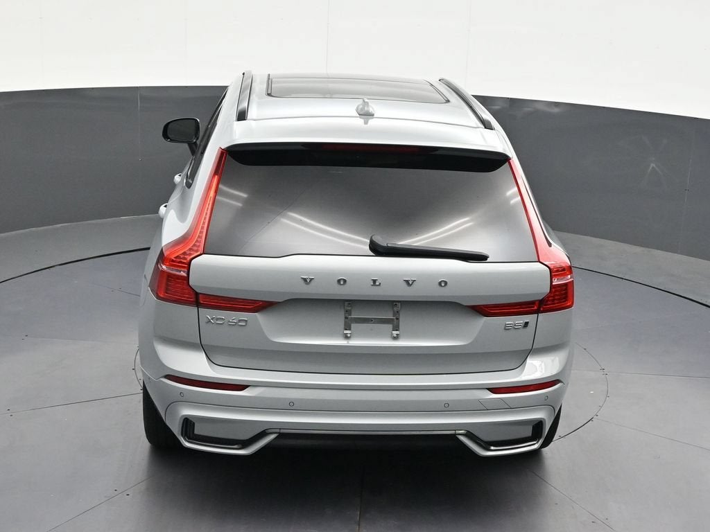 2024 Volvo XC60 B5 Plus Dark Theme