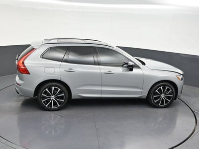 2024 Volvo XC60 B5 Plus Dark Theme