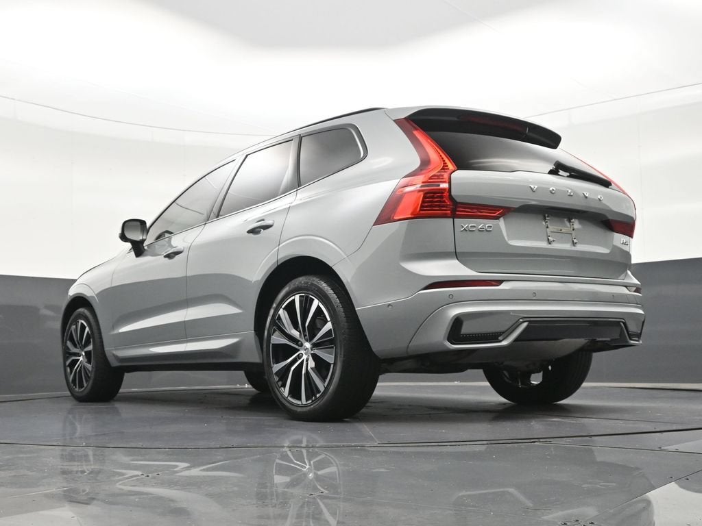 2024 Volvo XC60 B5 Plus Dark Theme