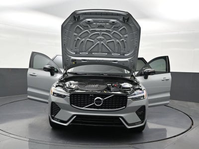 2024 Volvo XC60 B5 Plus Dark Theme