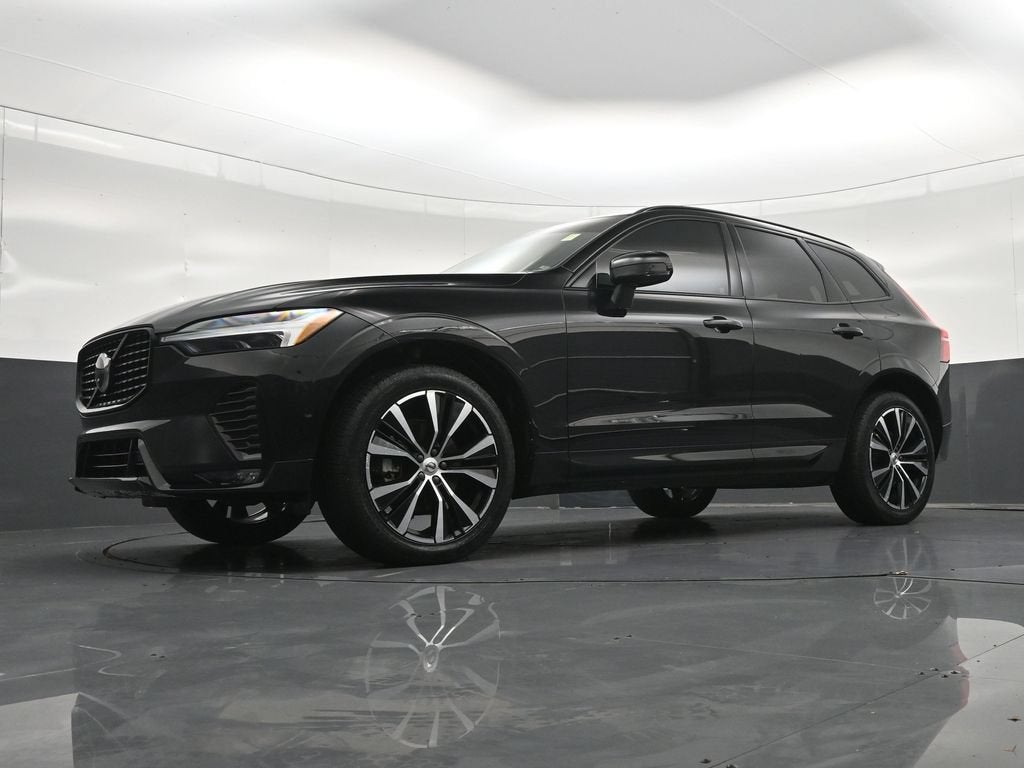 2024 Volvo XC60 B5 Plus Dark Theme