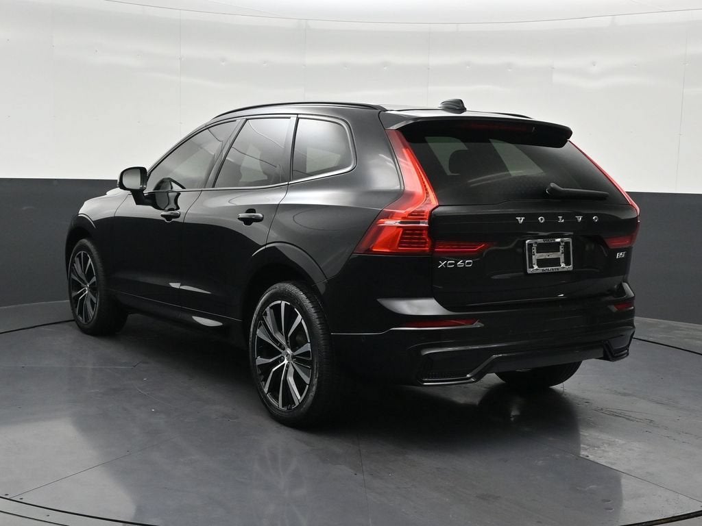 2024 Volvo XC60 B5 Plus Dark Theme
