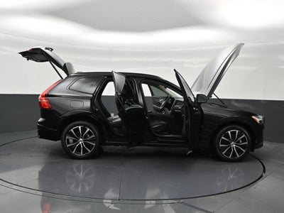 2024 Volvo XC60 B5 Plus Dark Theme