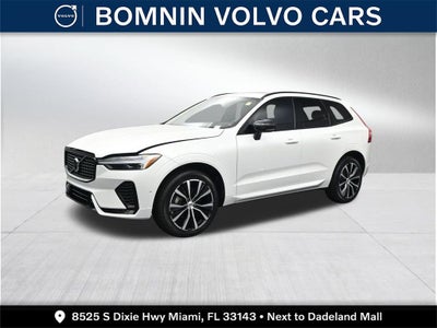 2024 Volvo XC60 Plus Dark Theme