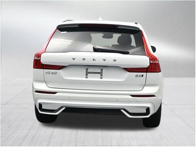 2024 Volvo XC60 Plus Dark Theme