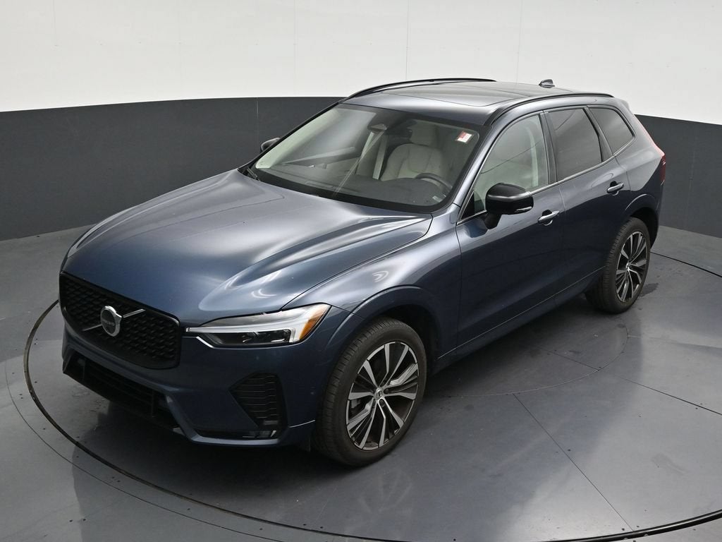 2024 Volvo XC60 B5 Plus Dark Theme