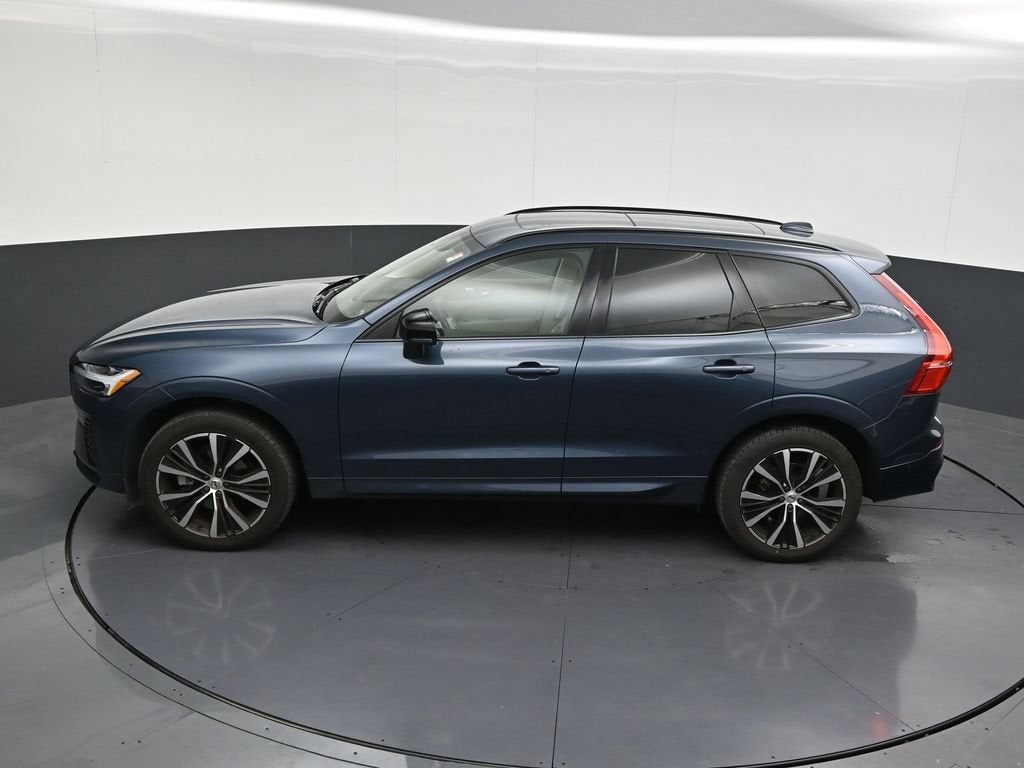 2024 Volvo XC60 B5 Plus Dark Theme
