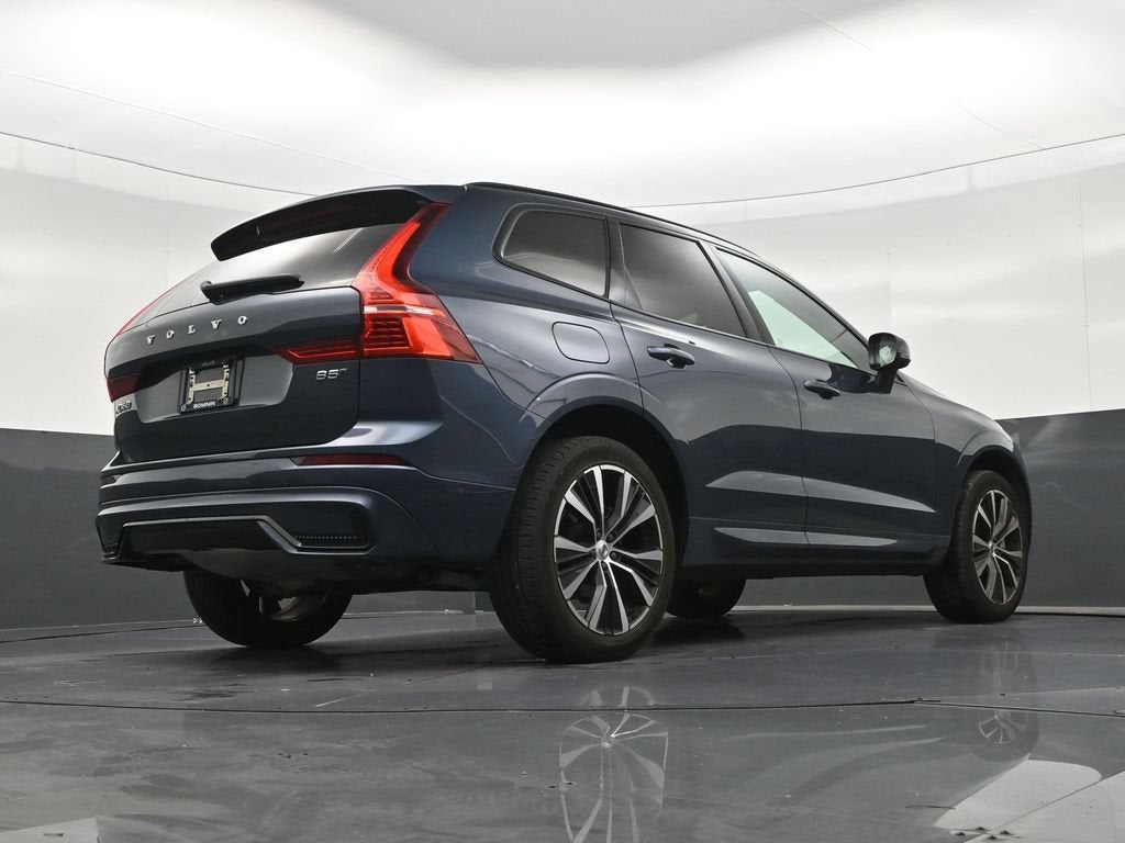 2024 Volvo XC60 B5 Plus Dark Theme