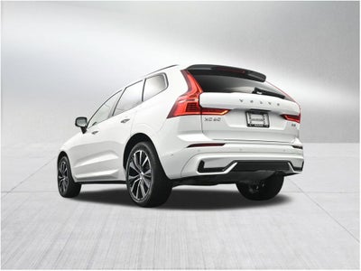 2024 Volvo XC60 Plus Dark Theme