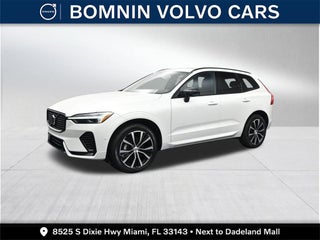 2024 Volvo XC60 Plus Dark Theme
