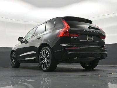 2024 Volvo XC60 Plus Dark Theme
