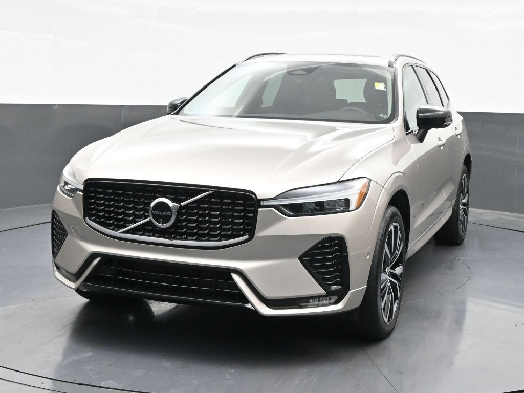 2024 Volvo XC60 B5 Plus Dark Theme