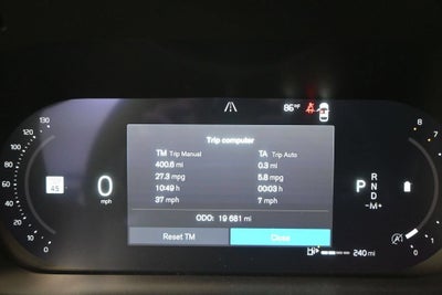 2024 Volvo XC60 B5 Plus Dark Theme