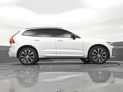 2024 Volvo XC60 B5 Plus Dark Theme