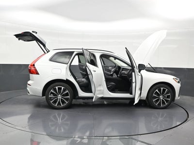 2024 Volvo XC60 B5 Plus Dark Theme