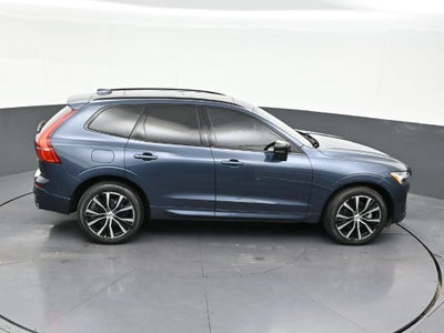 2024 Volvo XC60 Plus Dark Theme