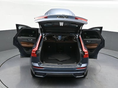 2024 Volvo XC60 Plus Dark Theme