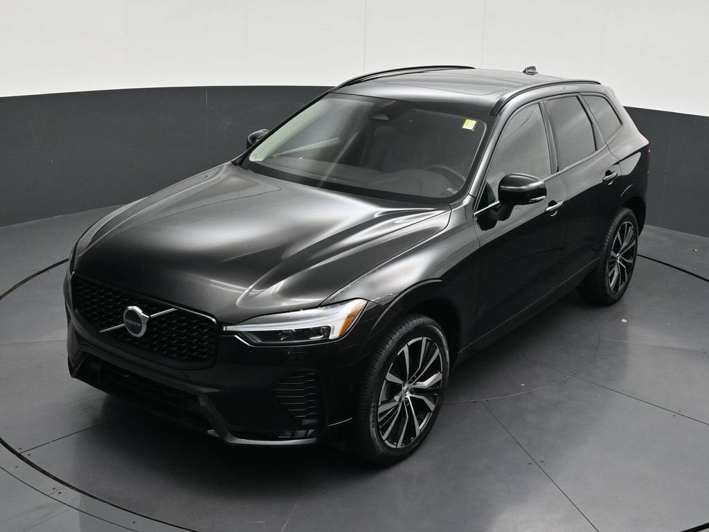 2024 Volvo XC60 B5 Plus Dark Theme