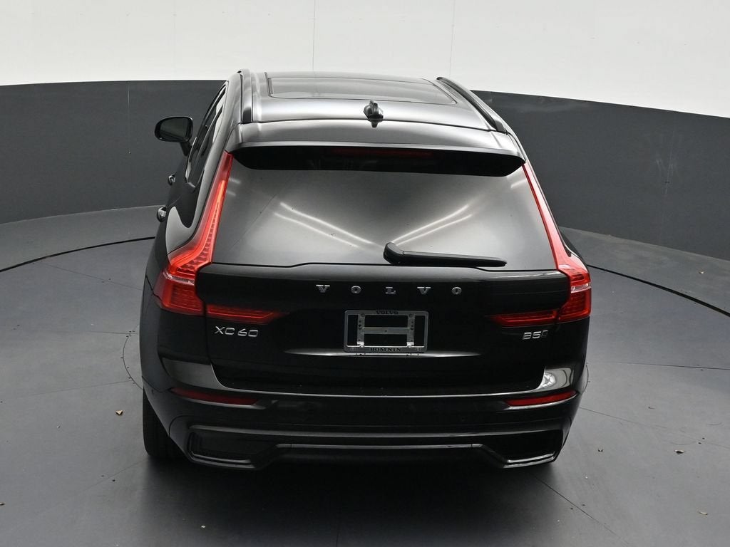 2024 Volvo XC60 B5 Plus Dark Theme