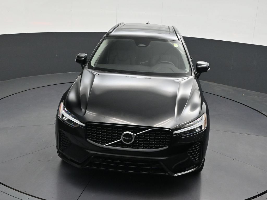 2024 Volvo XC60 B5 Plus Dark Theme