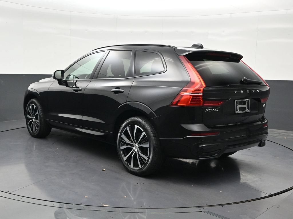 2024 Volvo XC60 B5 Plus Dark Theme