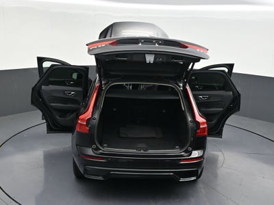 2024 Volvo XC60 Plus Dark Theme