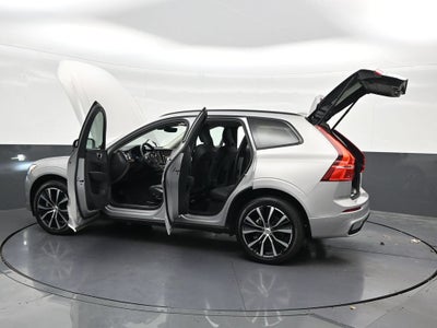 2024 Volvo XC60 Plus Dark Theme