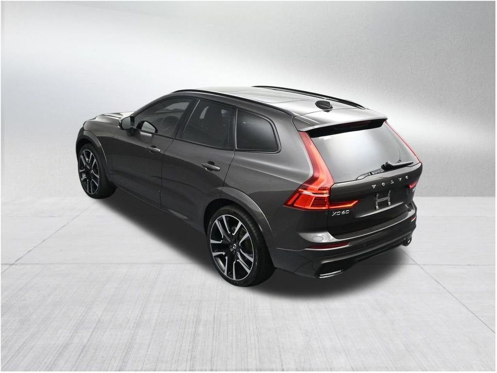 2024 Volvo XC60 Ultimate Dark Theme