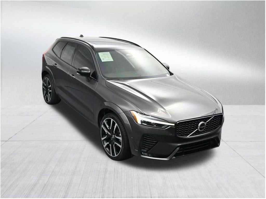 2024 Volvo XC60 Ultimate Dark Theme