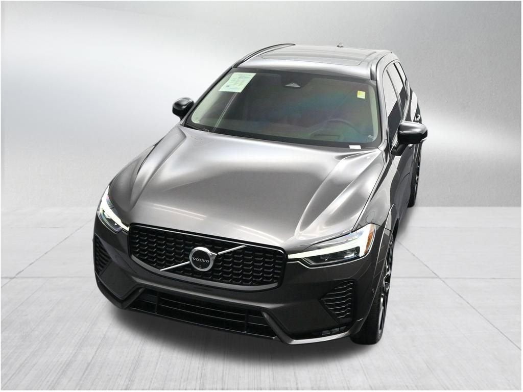 2024 Volvo XC60 Ultimate Dark Theme