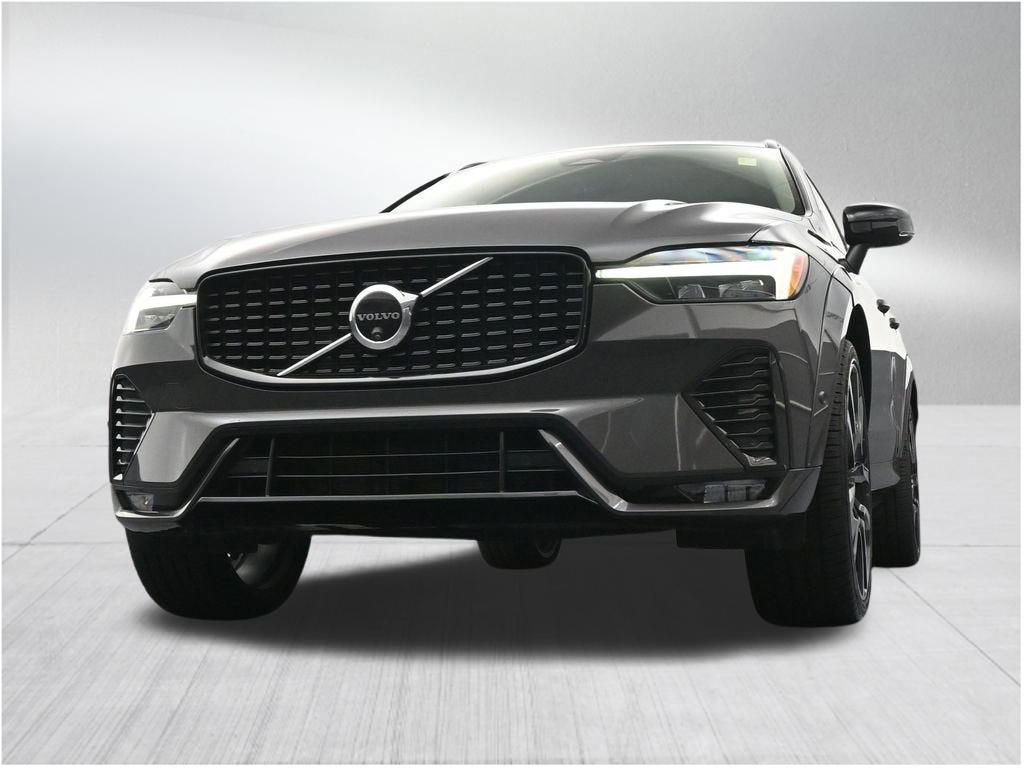 2024 Volvo XC60 Ultimate Dark Theme