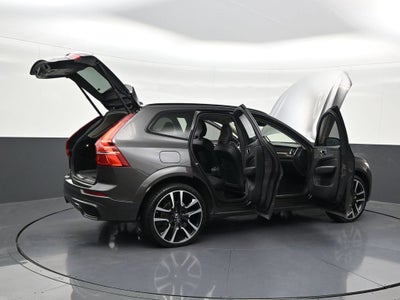 2024 Volvo XC60 Ultimate Dark Theme