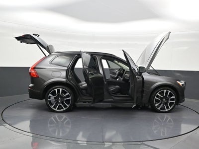 2024 Volvo XC60 Ultimate Dark Theme