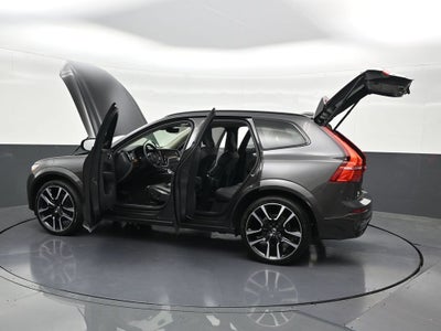 2024 Volvo XC60 Ultimate Dark Theme