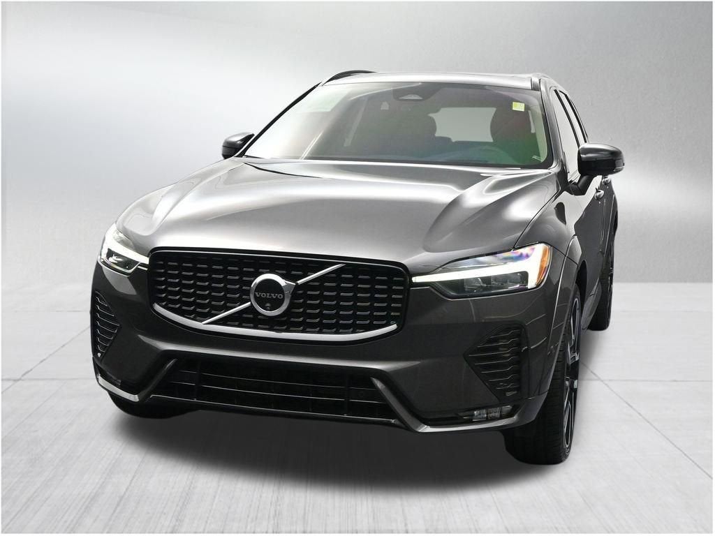 2024 Volvo XC60 Ultimate Dark Theme