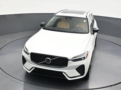 2024 Volvo XC60 B5 Ultimate Dark Theme