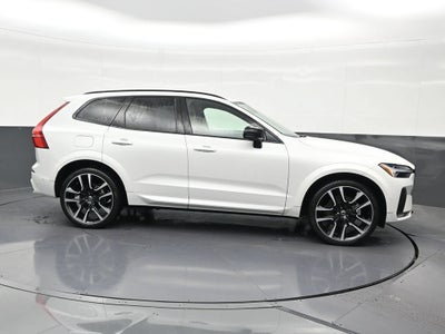 2024 Volvo XC60 B5 Ultimate Dark Theme