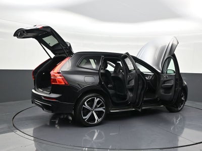 2022 Volvo XC60 R-Design